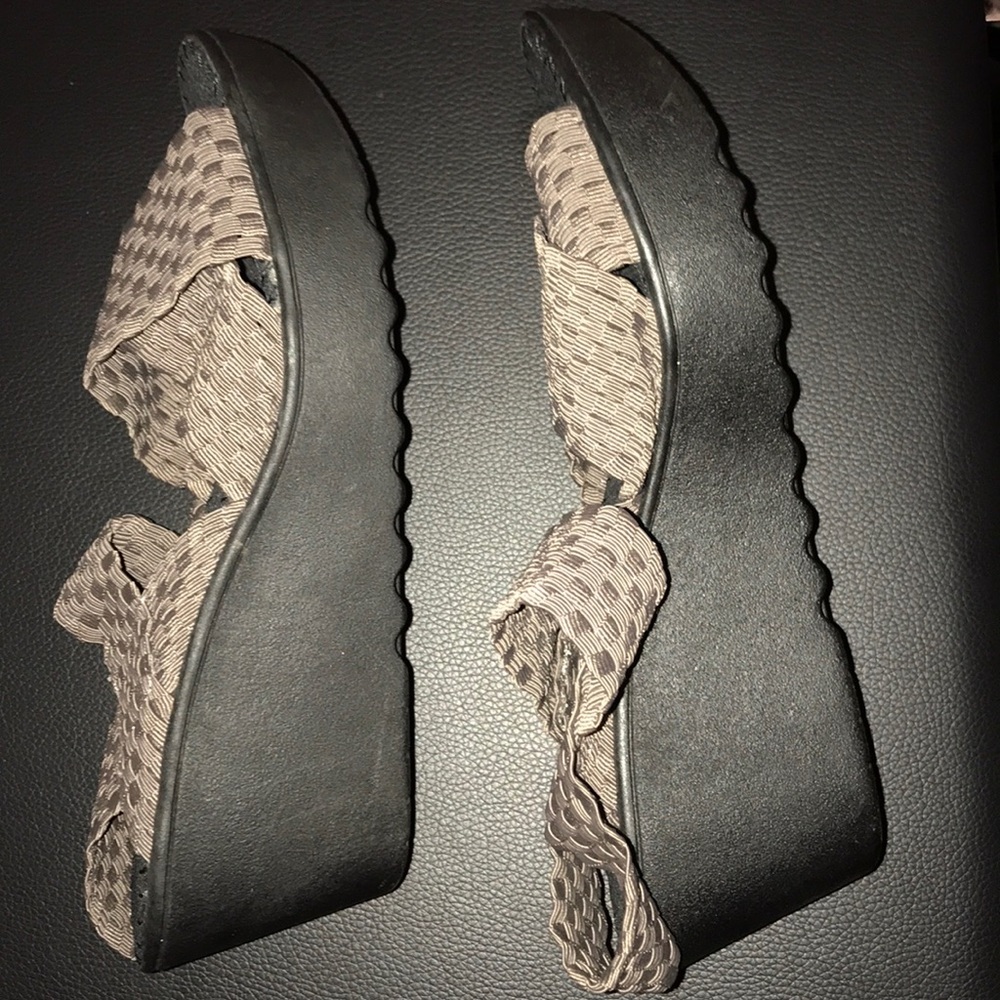 Shoes - Picture 4 of 5